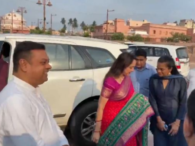 ଶ୍ରୀକ୍ଷେତ୍ରରେ ହୋଲି ପାଳିଲେ ବିଜେପି ସାଂସଦ ହେମାମାଳିନୀ