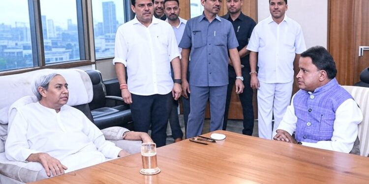 ନବୀନ ନିବାସରେ ମୋହନ, ରାଜନୀତିରେ ହଲଚଲ