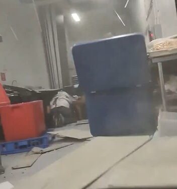 ହସପିଟାଲରେ ଦୋହଲୁଥିଲେ ପିଲା, ଥରୁଥିଲେ ନର୍ସ