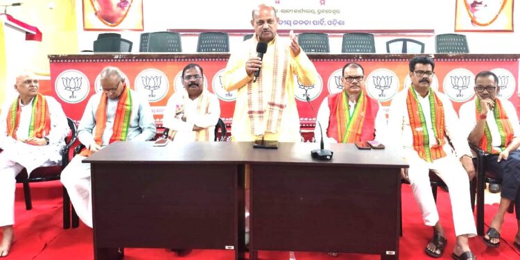 ଆମ ସଂସ୍କୃତିକୁ ରୁଦ୍ଧିମନ୍ତ କରିଛନ୍ତି ମହର୍ଷି ବାଲ୍ମିକୀ: ମନମୋହନ ସାମଲ