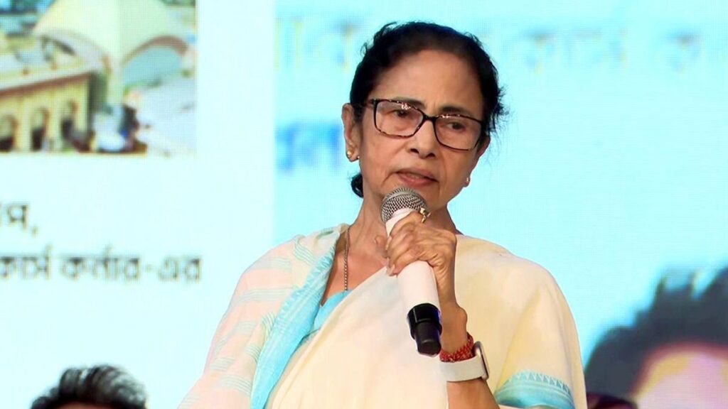 କଟକ ହିଂସା ପାଇଁ ବଜରଙ୍ଗଦଳ ଓ ବିଜେପିକୁ ଟାର୍ଗେଟ କଲେ ମମତା