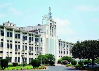 ଆଇଏଏସ୍ ସ୍ତରରେ ଅଦଳବଦଳ ଆଇଏଏସ୍ ସ୍ତରରେ ଅଦଳବଦଳ