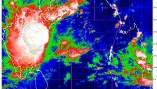 ବାତ୍ୟା ‘ମୋନ୍ଥା’ର ଲ୍ୟାଣ୍ଡଫଲ ପ୍ରକ୍ରିୟା ଆରମ୍ଭ ବାତ୍ୟା ‘ମୋନ୍ଥା’ର ଲ୍ୟାଣ୍ଡଫଲ ପ୍ରକ୍ରିୟା ଆରମ୍ଭ