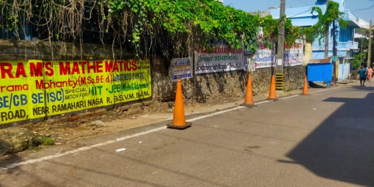 ଆଇନଜୀବୀ ପୀତବାସ ହତ୍ୟାକାଣ୍ଡ ମାମଲାରେ କ୍ରାଇମ୍ସିନ୍ ରିକ୍ରିଏସନ୍ କରିଛି ପୁଲିସ ଆଇନଜୀବୀ ପୀତବାସ ହତ୍ୟାକାଣ୍ଡ ମାମଲାରେ କ୍ରାଇମ୍ସିନ୍ ରିକ୍ରିଏସନ୍ କରିଛି ପୁଲିସ