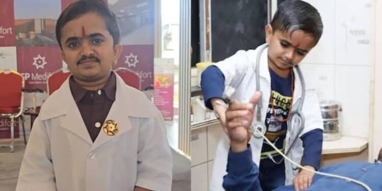 ମାତ୍ର ତିନି ଫୁଟ୍ ଉଚ୍ଚତା ସତ୍ତ୍ୱେ କିପରି ଡାକ୍ତର ହେଲେ ଗଣେଶ ବାରୈୟା ମାତ୍ର ତିନି ଫୁଟ୍ ଉଚ୍ଚତା ସତ୍ତ୍ୱେ କିପରି ଡାକ୍ତର ହେଲେ ଗଣେଶ ବାରୈୟା