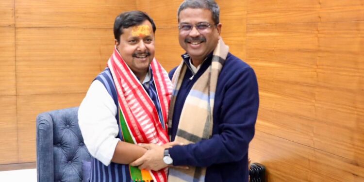 ନୂଆଦିଲ୍ଲୀରେ ବିଜେପି କାର୍ଯ୍ୟକାରୀ ସଭାପତି ନିତିନ ନବୀନଙ୍କୁ ଭେଟିଲେ ଧର୍ମେନ୍ଦ୍ର ପ୍ରଧାନ ନୂଆଦିଲ୍ଲୀରେ ବିଜେପି କାର୍ଯ୍ୟକାରୀ ସଭାପତି ନିତିନ ନବୀନଙ୍କୁ ଭେଟିଲେ ଧର୍ମେନ୍ଦ୍ର ପ୍ରଧାନ