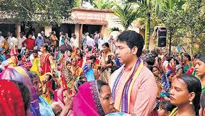 ପାଟକୁରାରେ ବିଦ୍ରୋହର ସ୍ୱର: ଅରବିନ୍ଦଙ୍କ ନିଲମ୍ବନକୁ ନେଇ ମହିଳା କର୍ମୀଙ୍କ ଗର୍ଜନ, ଦଳୀୟ ନେତୃତ୍ୱ ଉପରେ ବର୍ଷିଲେ ସମର୍ଥକ